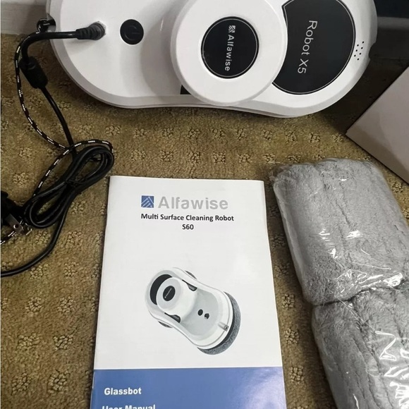 Alfawise White Robot X5 Cleaning Device - Picture 1 of 4